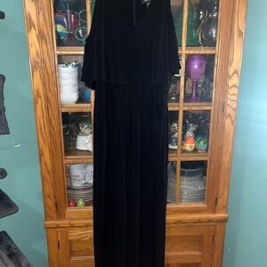 Karen Kane Elegant Black Maxi Dress